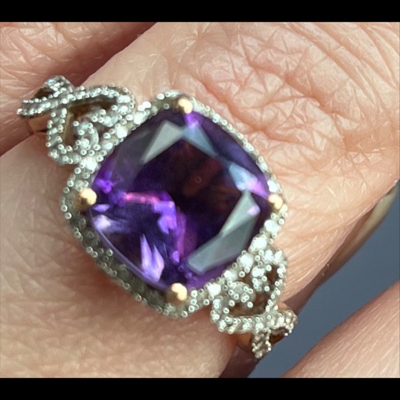 β¨ HP β¨ Amethyst Ring β¨ w/ Real Diamonds β¨ - Picture 7 of 9